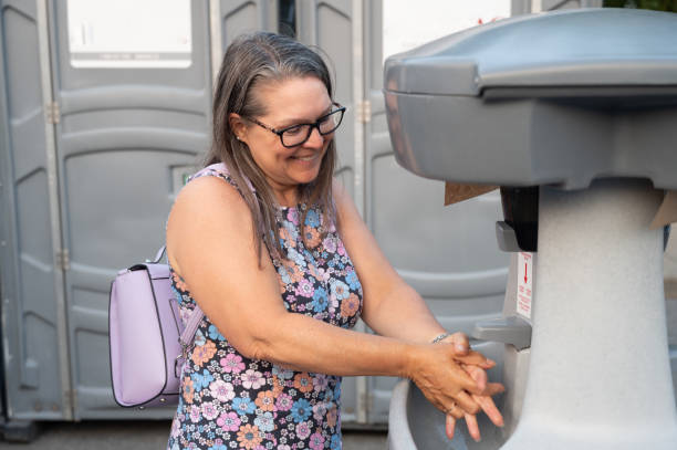 Best Luxury portable toilet rental  in Savage, MN